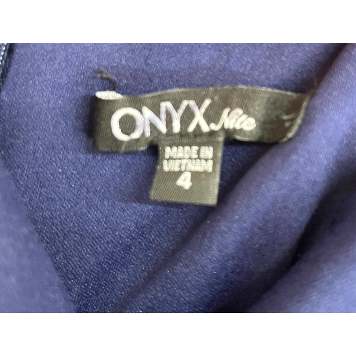 Navy Sleeveless Onyx Nite Embroidered Mesh Evening Gown Size 4 NWT
