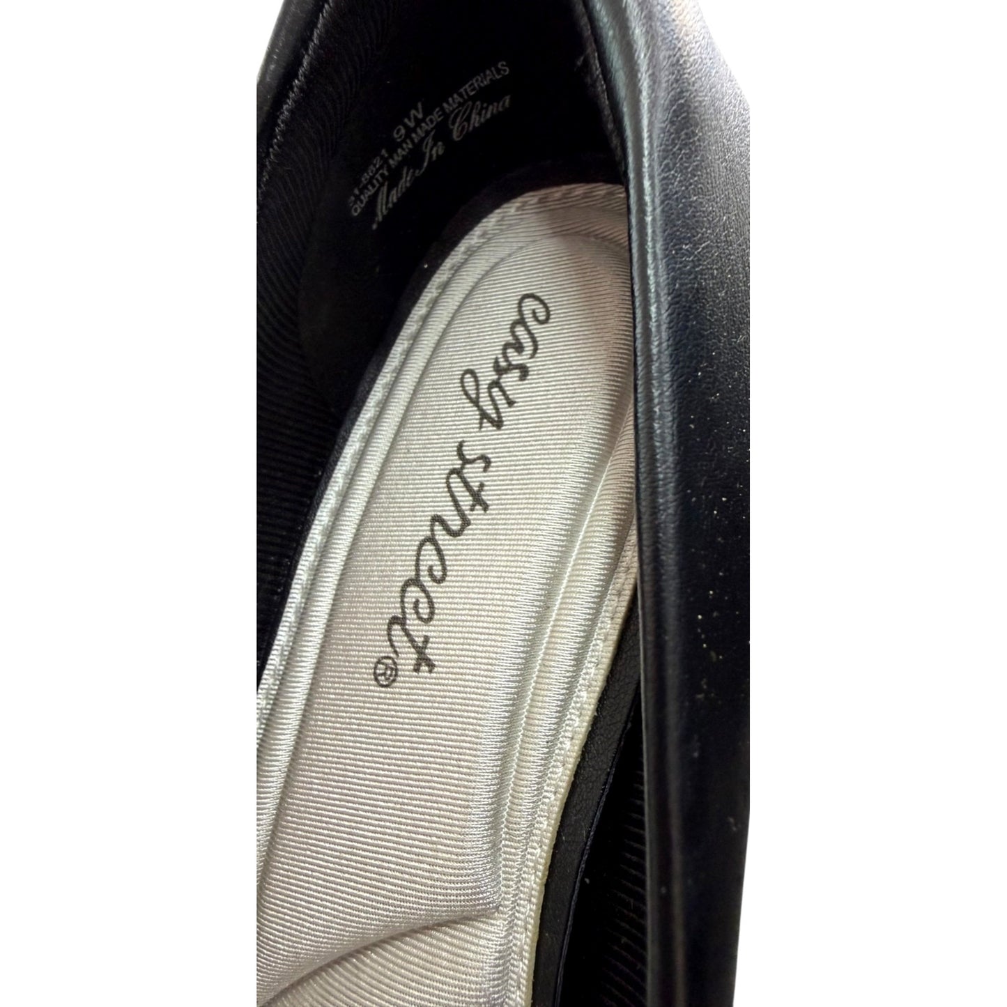 Easy Street Women's Black Low Heel Dress Shoes With Bow Accent 9W NWOB