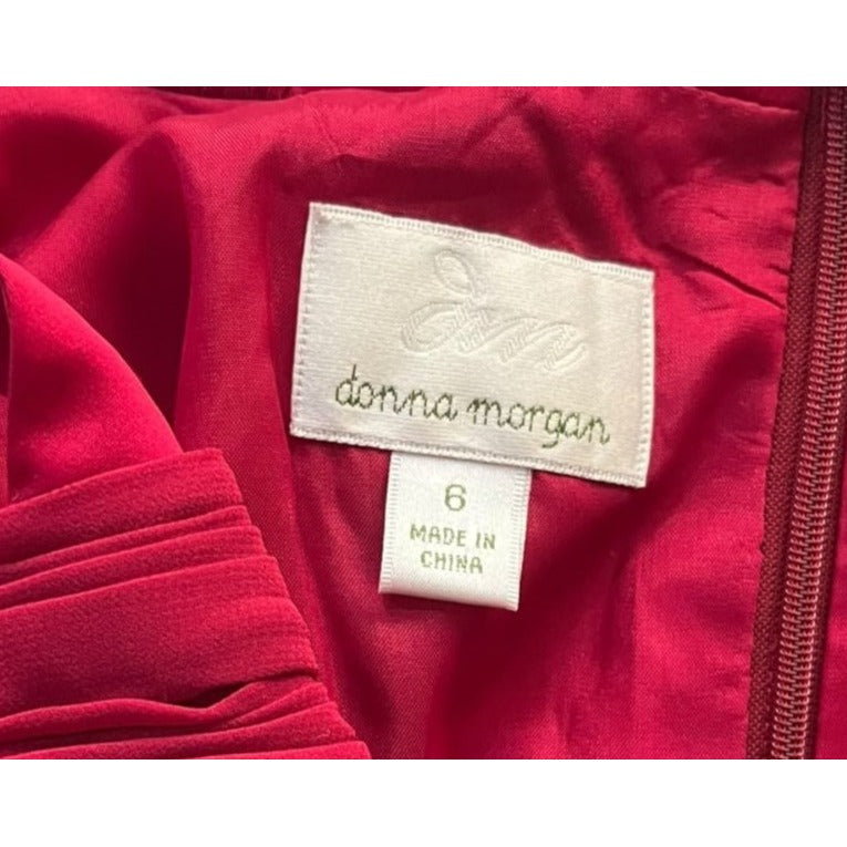 Donna Morgan Red Sleeveless Ruched Bodice Maxi Dress Size 6