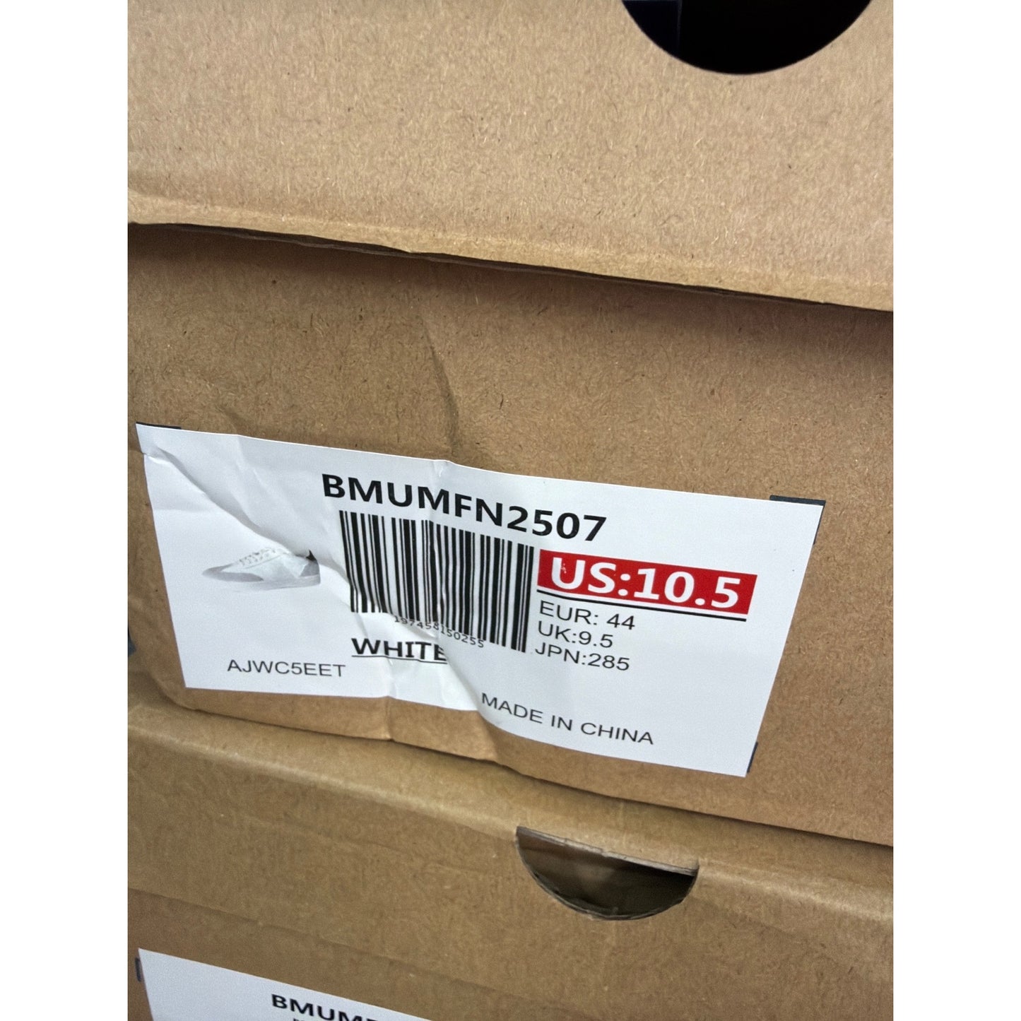 Bruno Marc White & Gray Mens Sneakers With Brown Heel Accents Lace-Up Design Size 10.5 New In Box