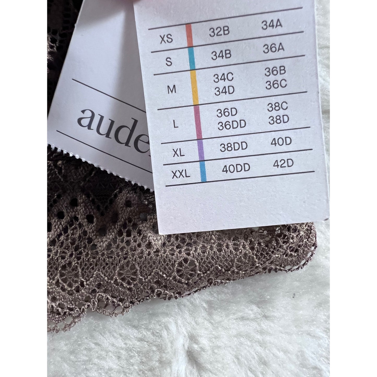 Auden Lightly Lined Lace Racerback Bralette With Removable Pads Pullover Style Size M