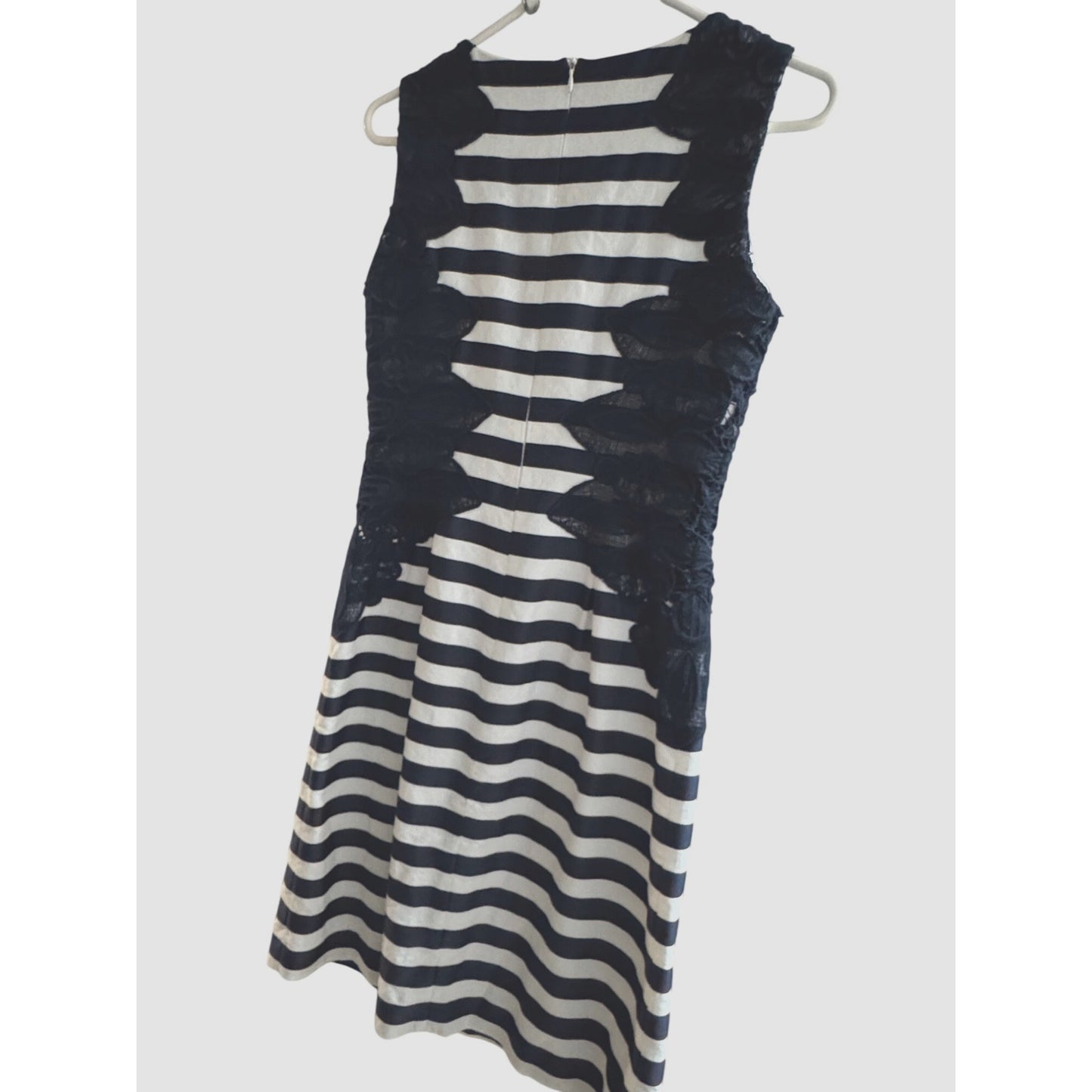 Antonio Melani Women’s Striped Sleeveless Dress Size