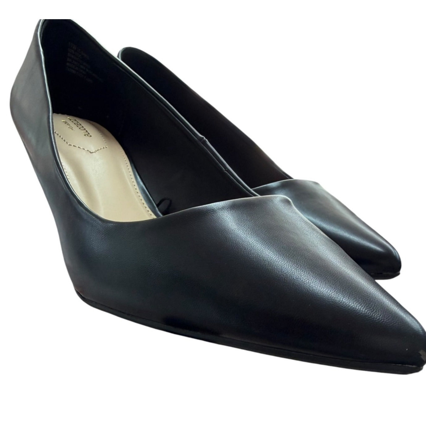 Liz Claiborne Black Pointed Toe Heels Comfort Foam Womens Size 11W Synthetic Upper Classic Design