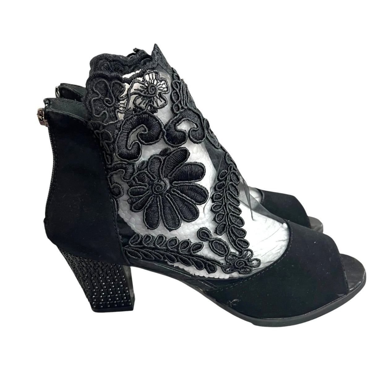 Black Embroidered Mesh Peep Toe Heels With Textured Block Heel Women’s Size 42