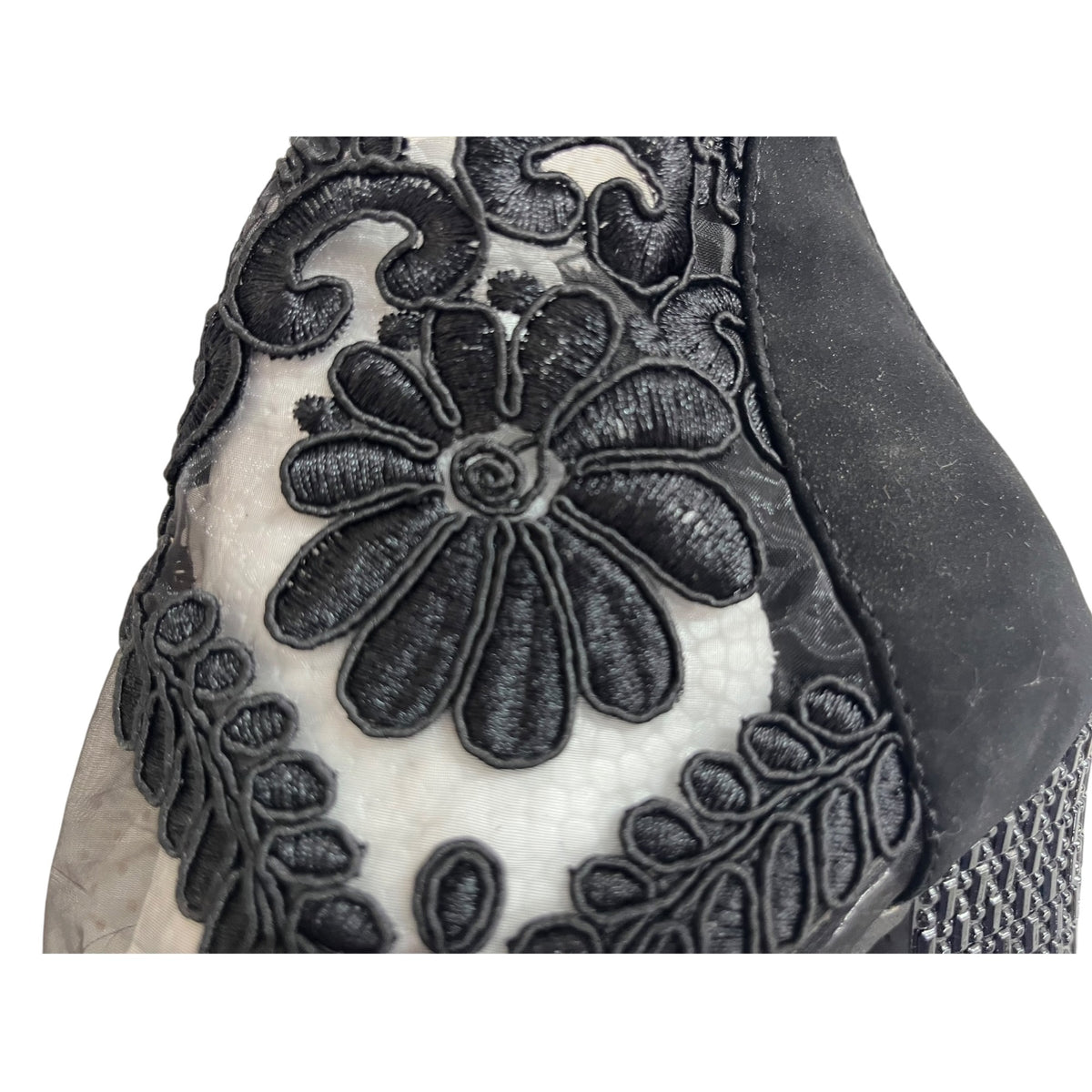Black Embroidered Mesh Peep Toe Heels With Textured Block Heel Women’s Size 42