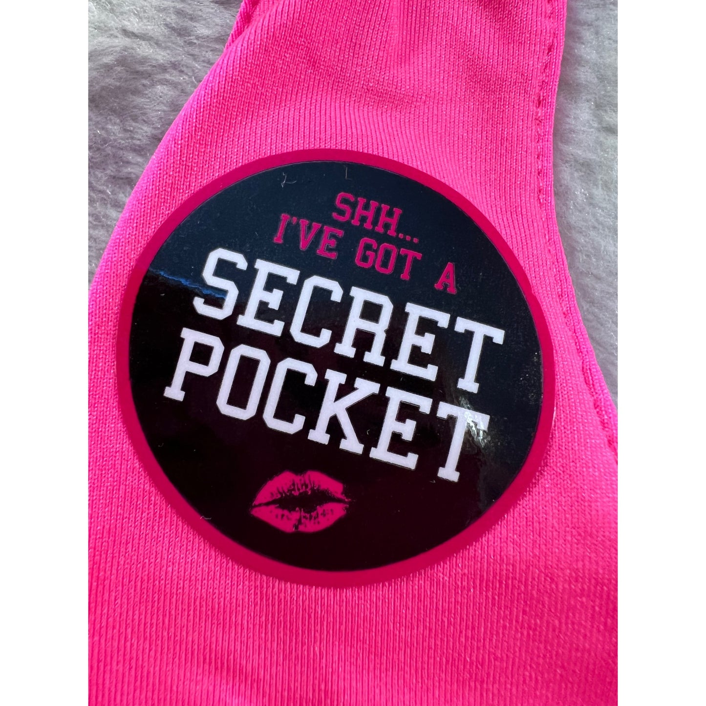 Pink Lipstick Sweat Sports Bra With Secret Pocket Crisscross Straps Pink SZ Medium NWT