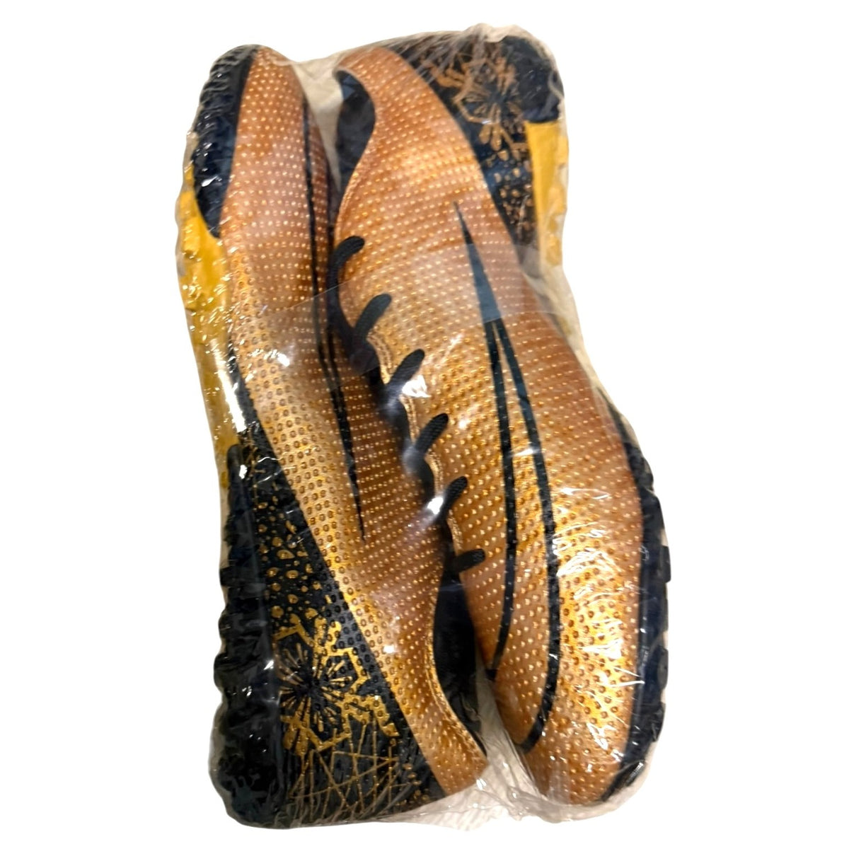 Soccer Cleats Gold Black Men’s Size 9 US NEW