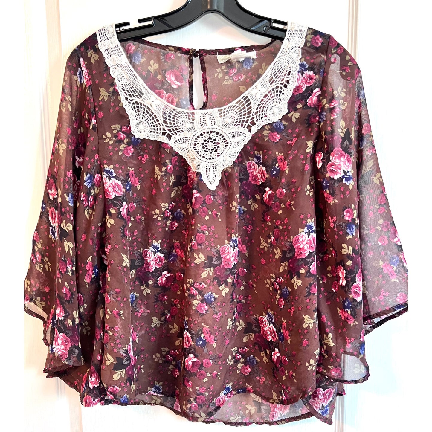 Derek Heart Women's Floral Lace Neck Sheer Blouse SZ Medium Burgundy & Pink