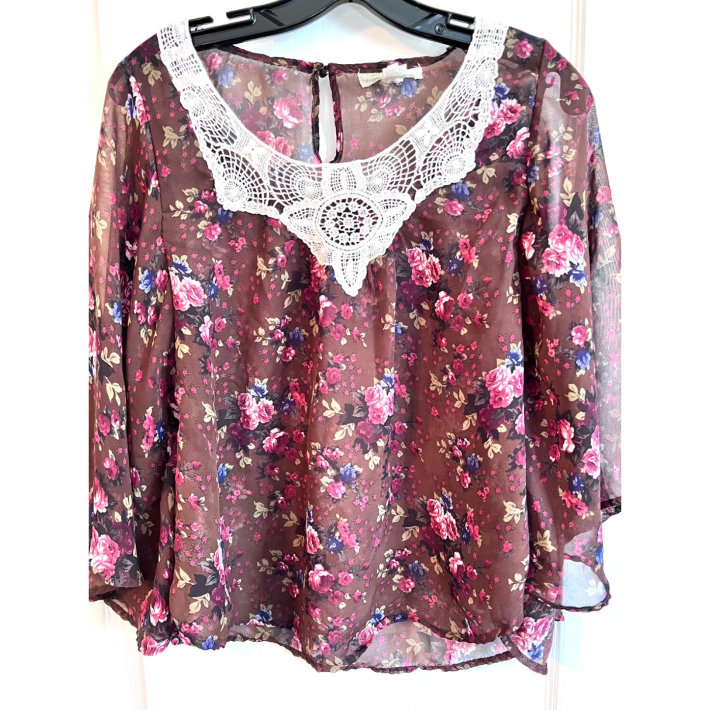 Derek Heart Women's Floral Lace Neck Sheer Blouse SZ Medium Burgundy & Pink