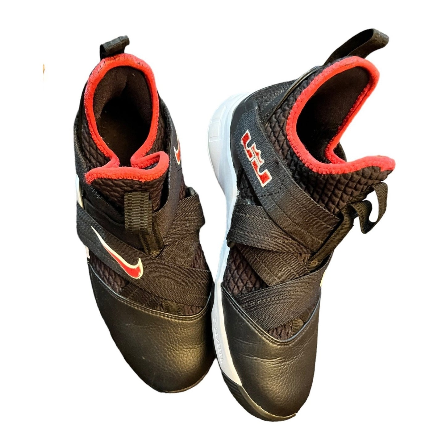 Nike LeBron 12 GS Bred Child Size 5Y