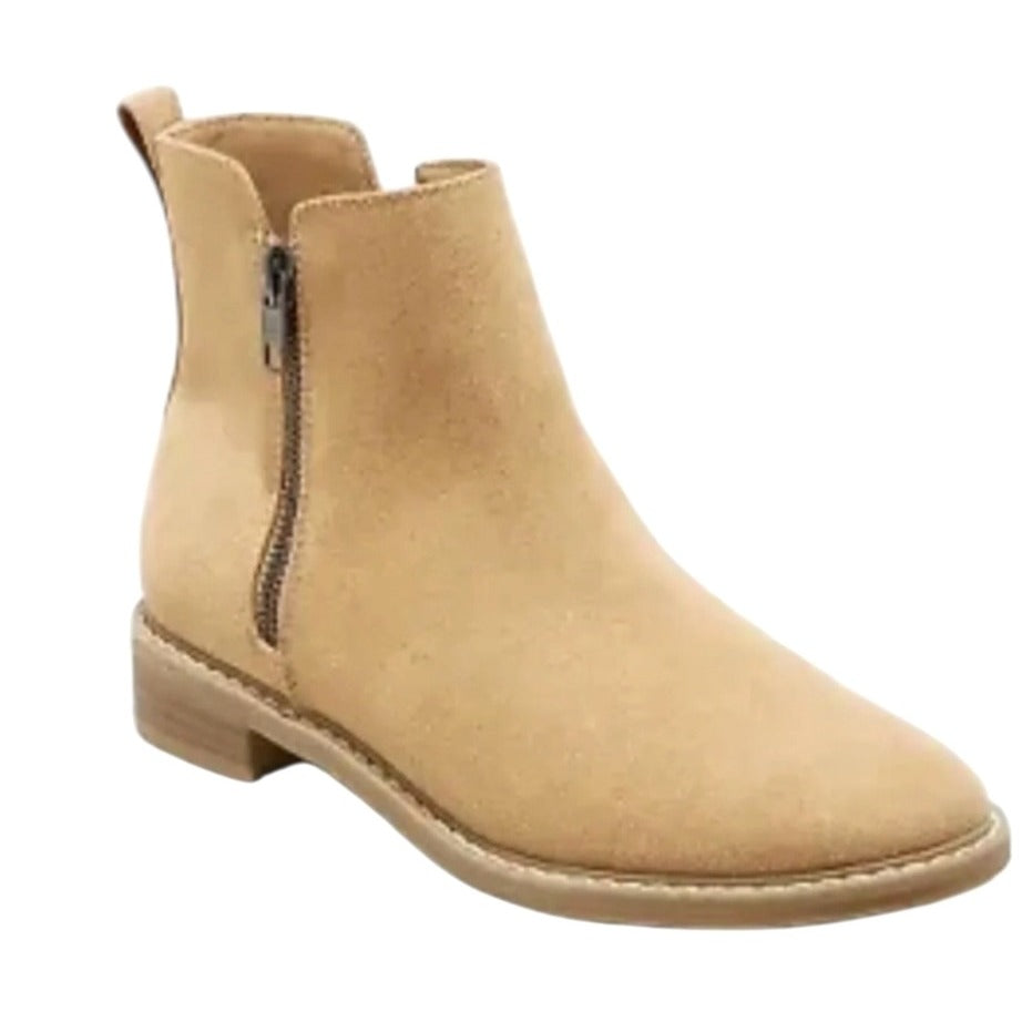 Universal Thread Tan Ankle Boots With Side Zipper And Memory Foam Insole  Size 7 NWT