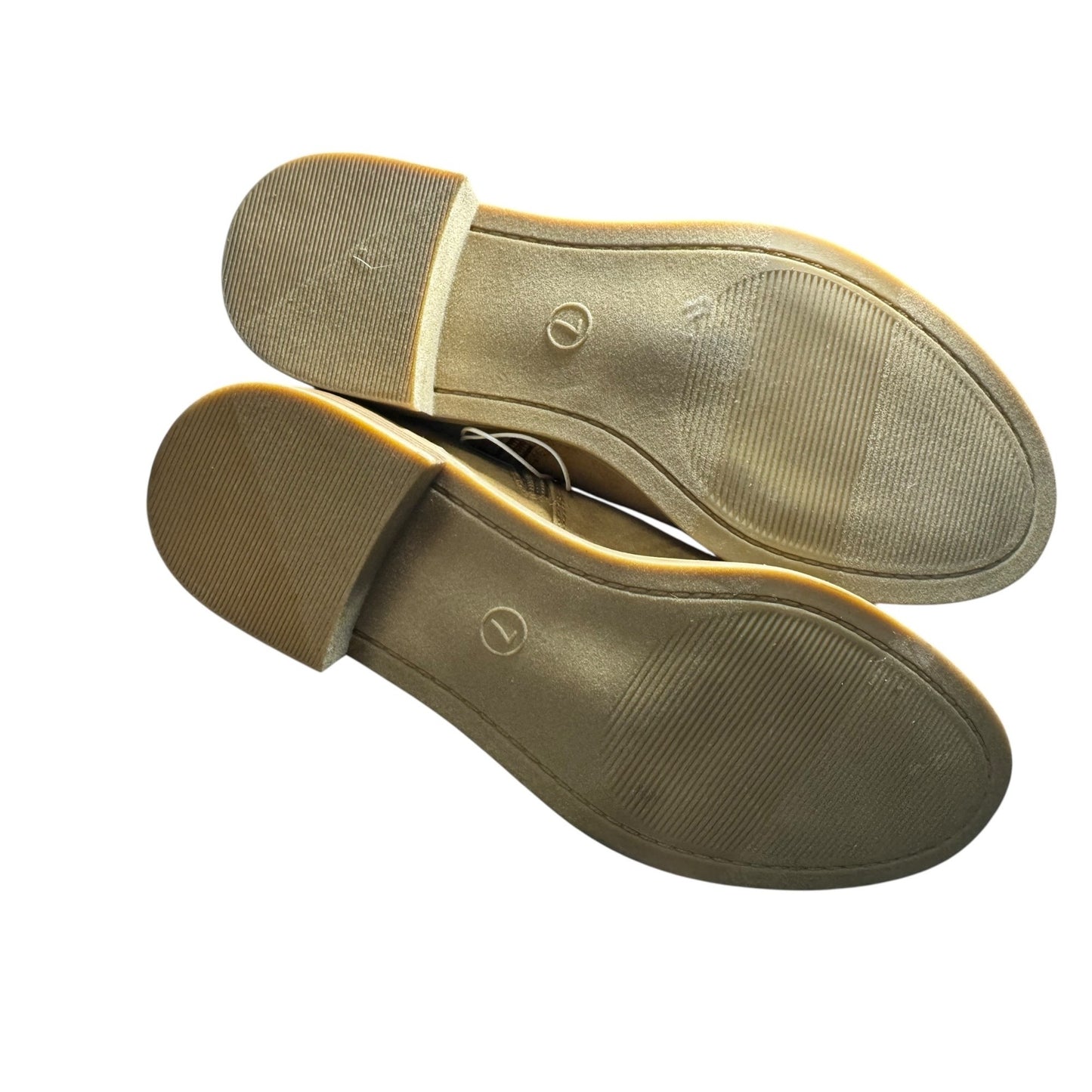 Universal Thread Tan Ankle Boots With Side Zipper And Memory Foam Insole  Size 7 NWT