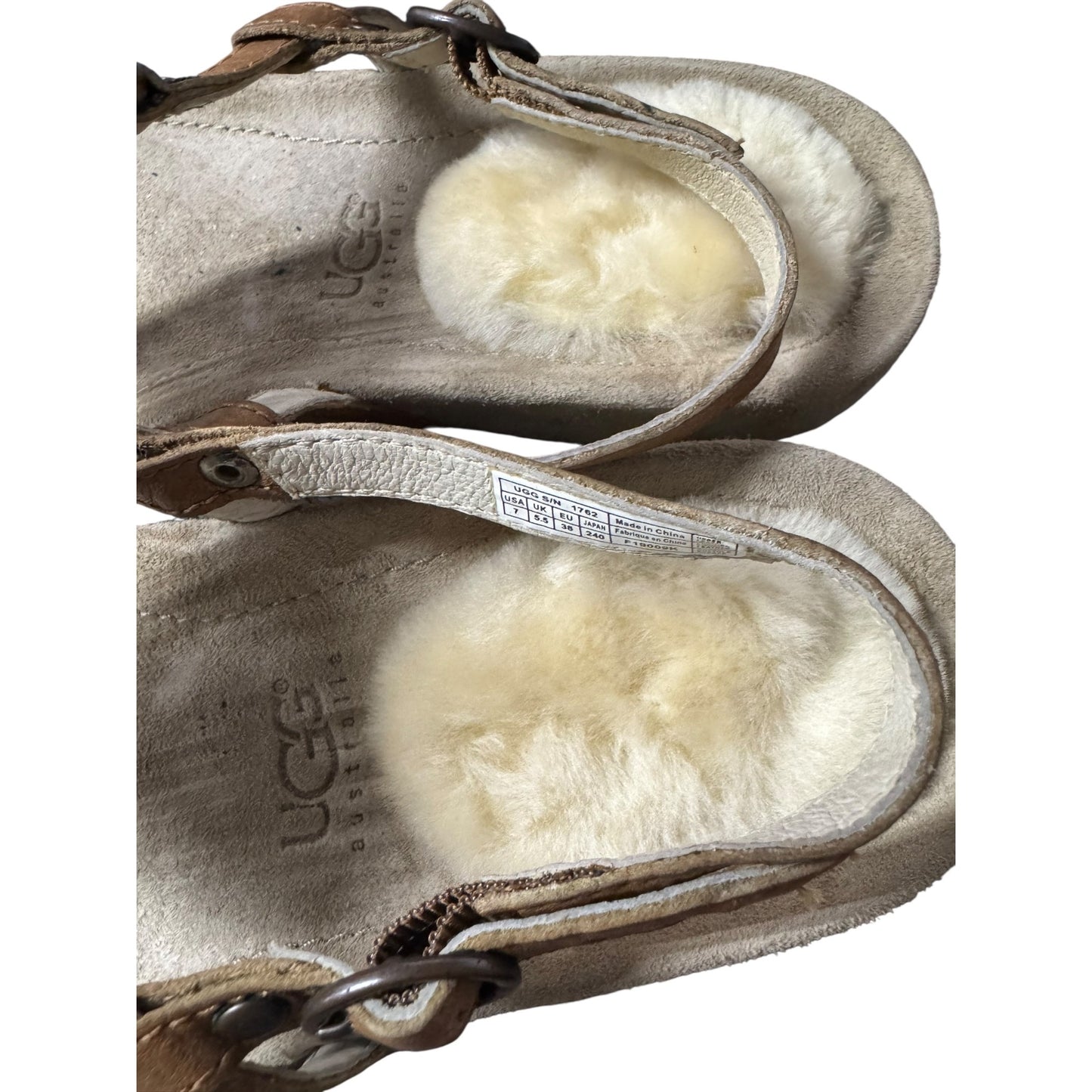 Ugg Womens 7 Sheepskin-Lined Leather Sandals With Laser-Cut Design