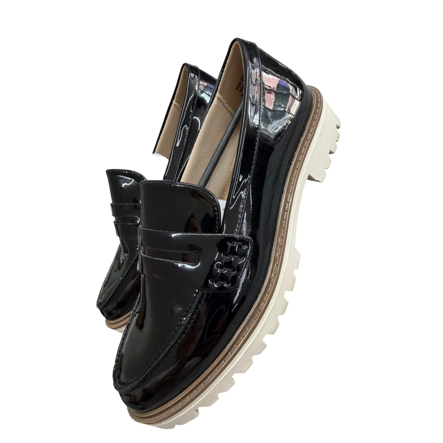 Journee Collection Women’s Black Patent Loafers With Lug Sole & Cushioned Footbed – Size 6.5