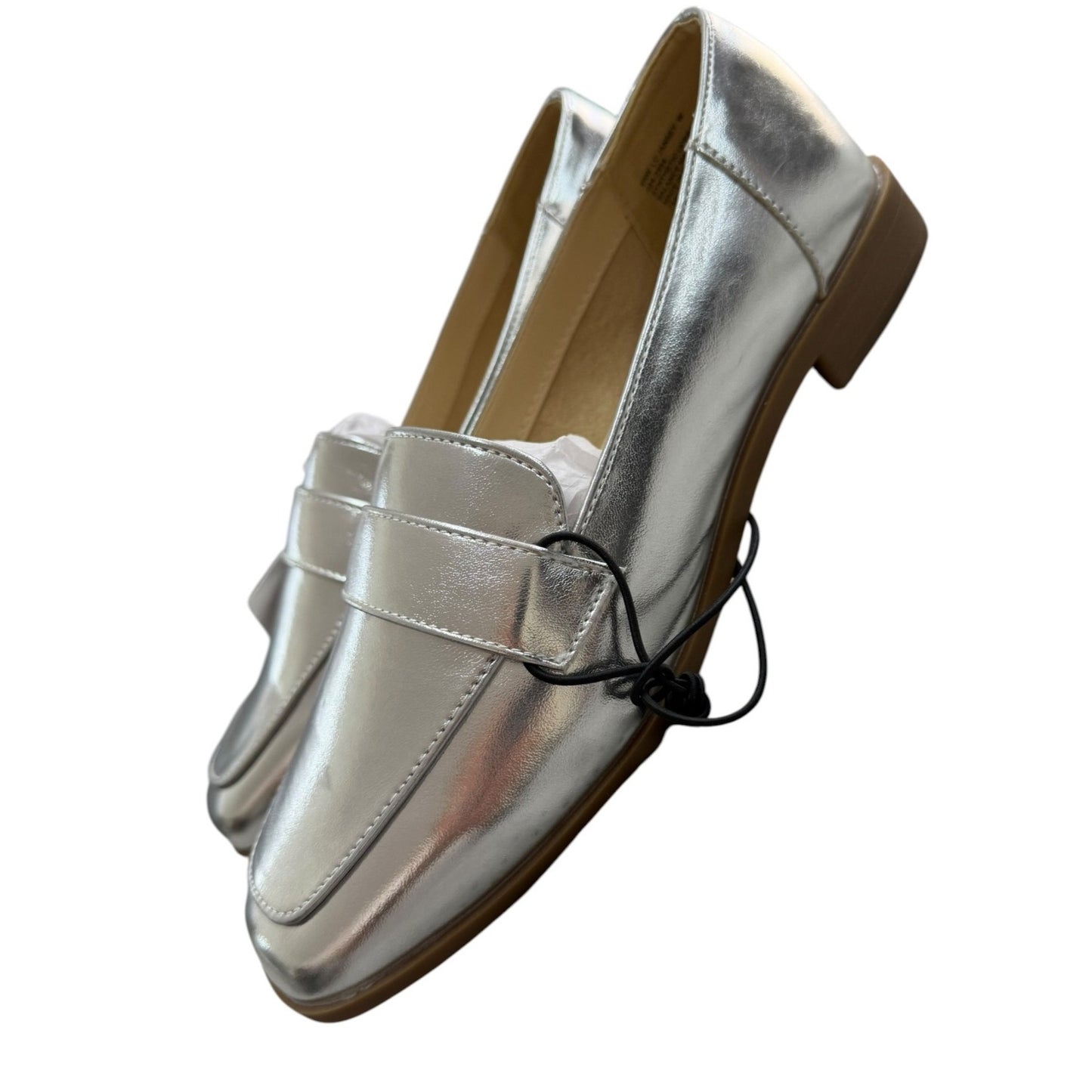 Liz Claiborne Womens Silver Loafers Memory Foam Size 9.5W Wide Width New Without Box