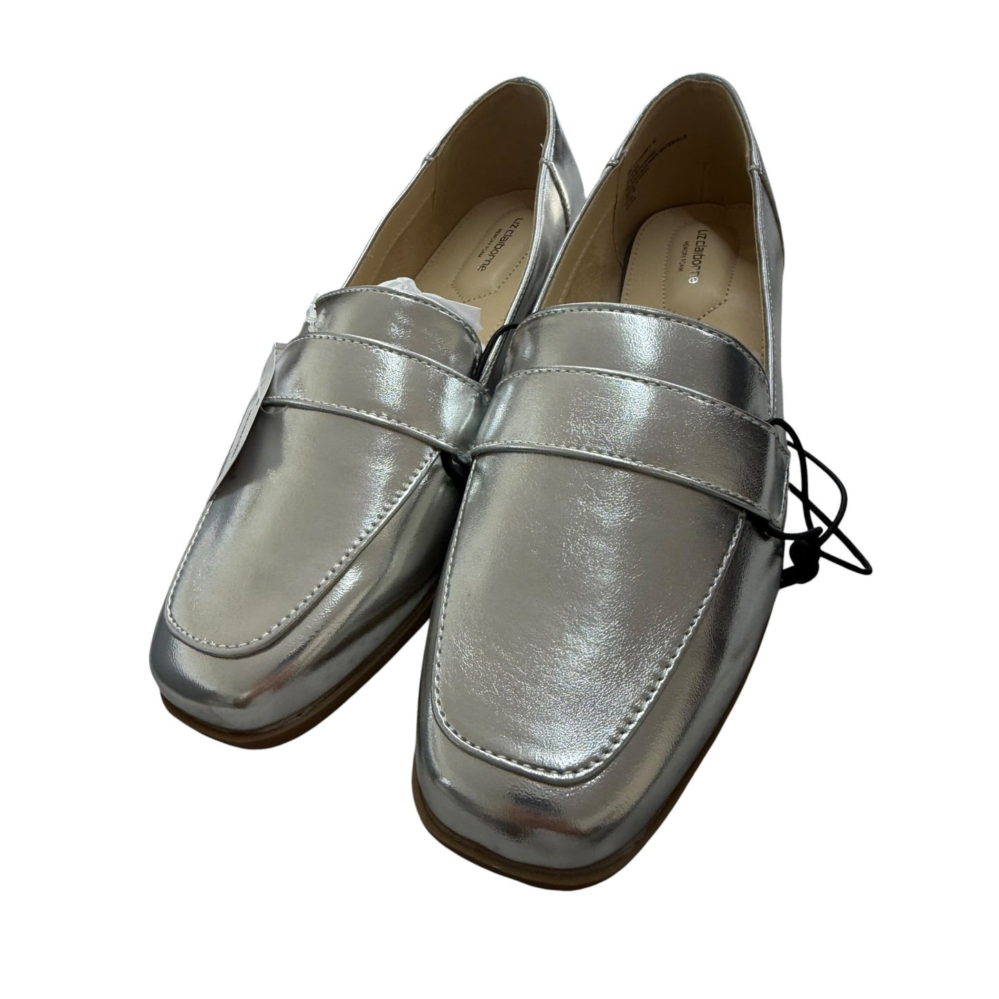Liz Claiborne Womens Silver Loafers Memory Foam Size 9.5W Wide Width New Without Box