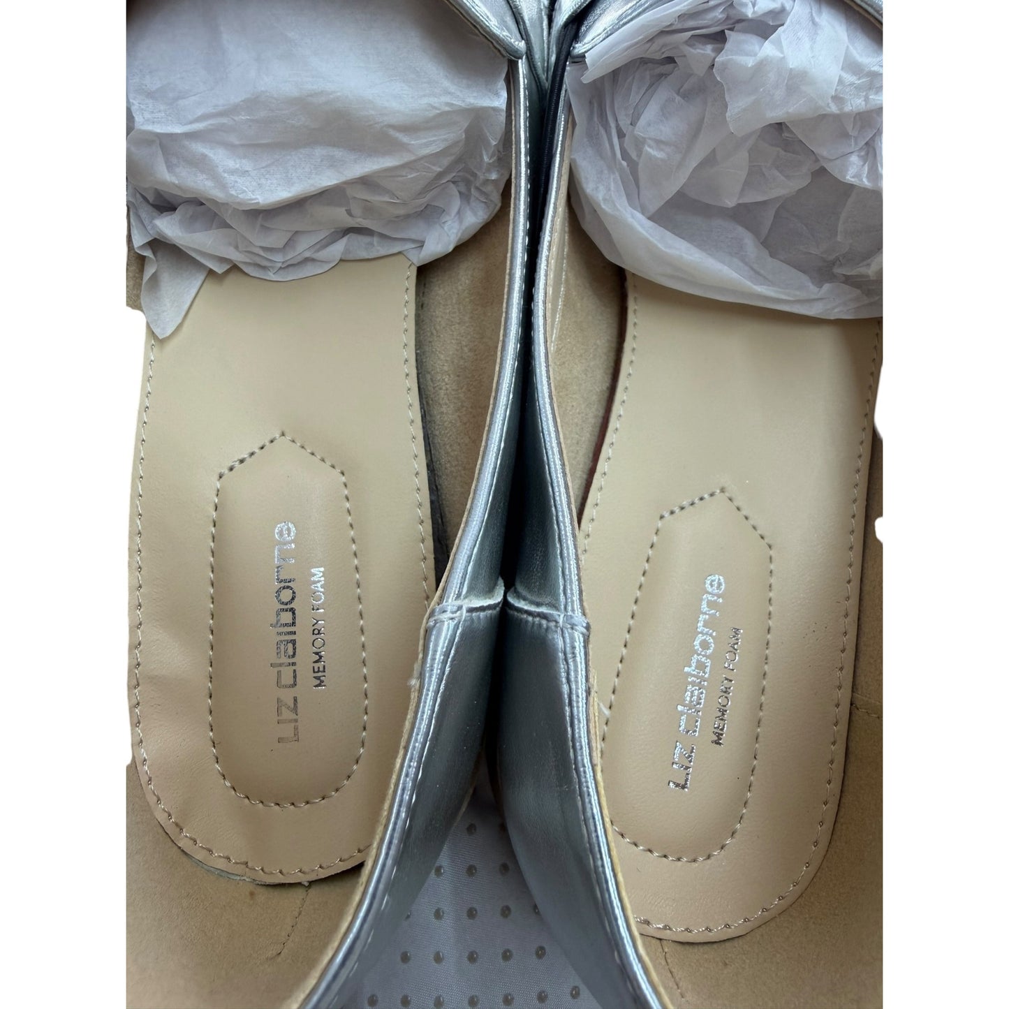 Liz Claiborne Womens Silver Loafers Memory Foam Size 9.5W Wide Width New Without Box
