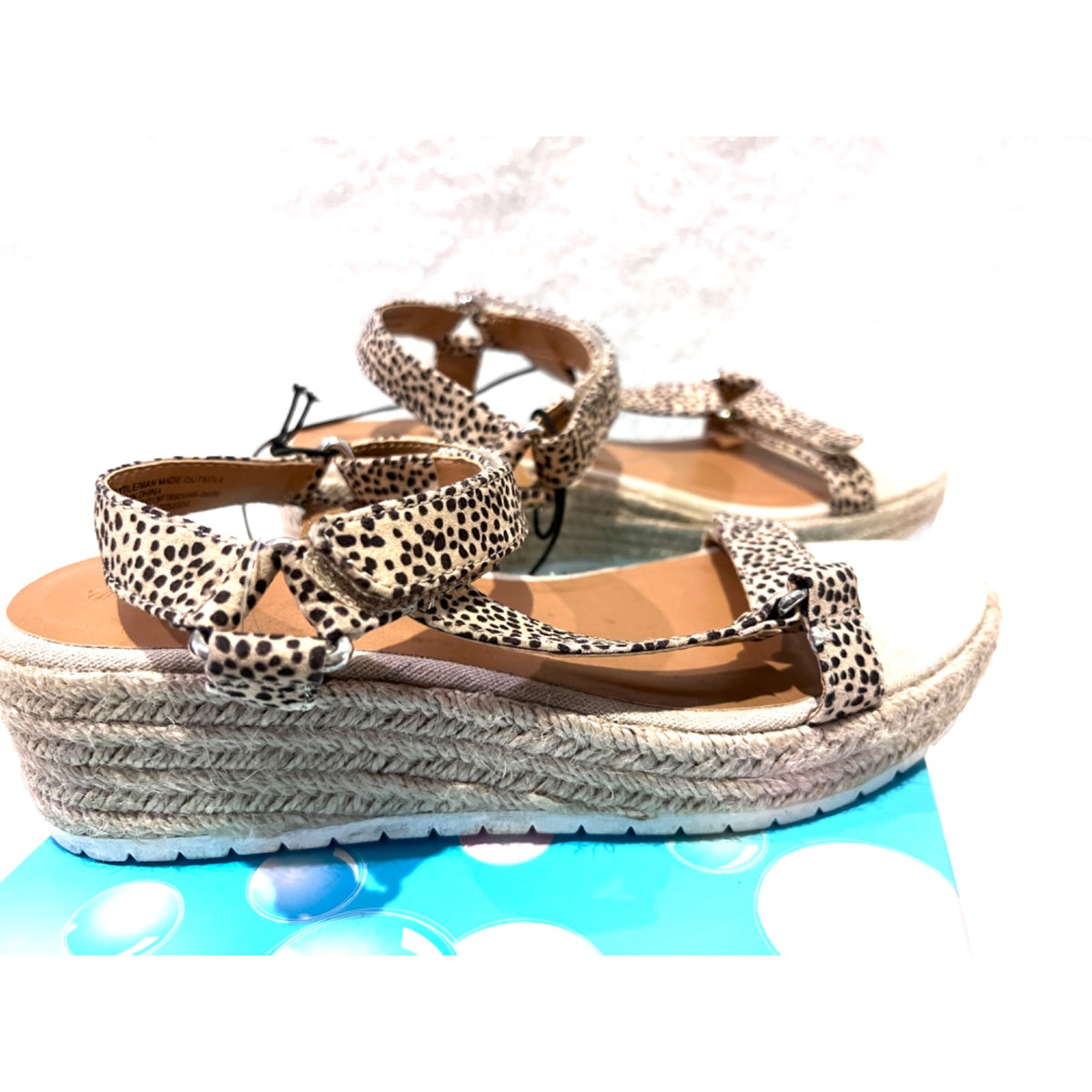 Universal Thread Women's Sandal SIze 7.5 NEW