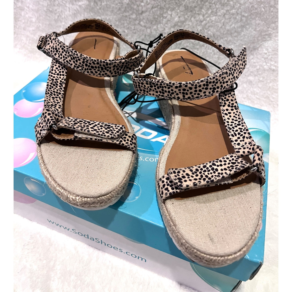 Universal Thread Women's Sandal SIze 7.5 NEW