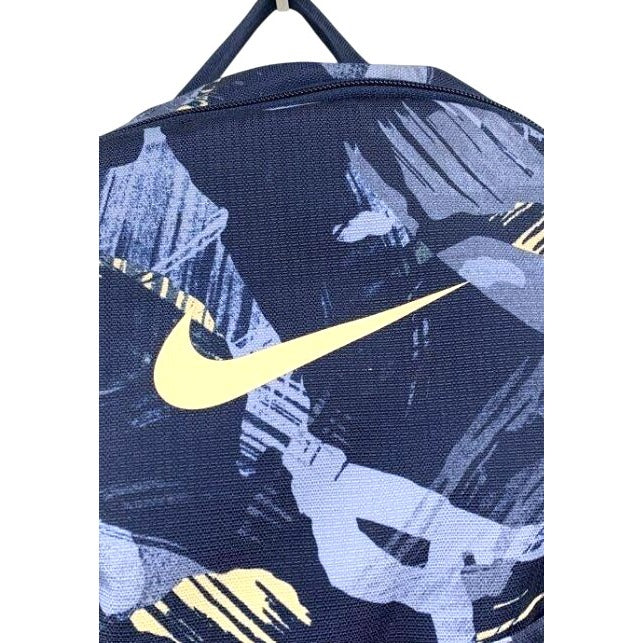 Nike Brasilia 9.5 Backpack in Midnight Navy/Pale Vanilla