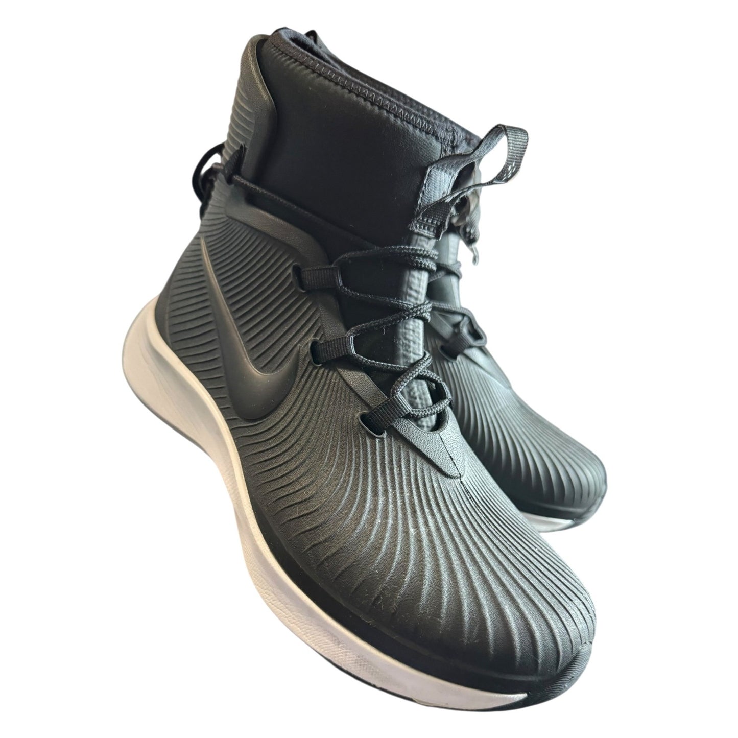 Nike Kids Black High-Top Athletic Shoes Sz 6