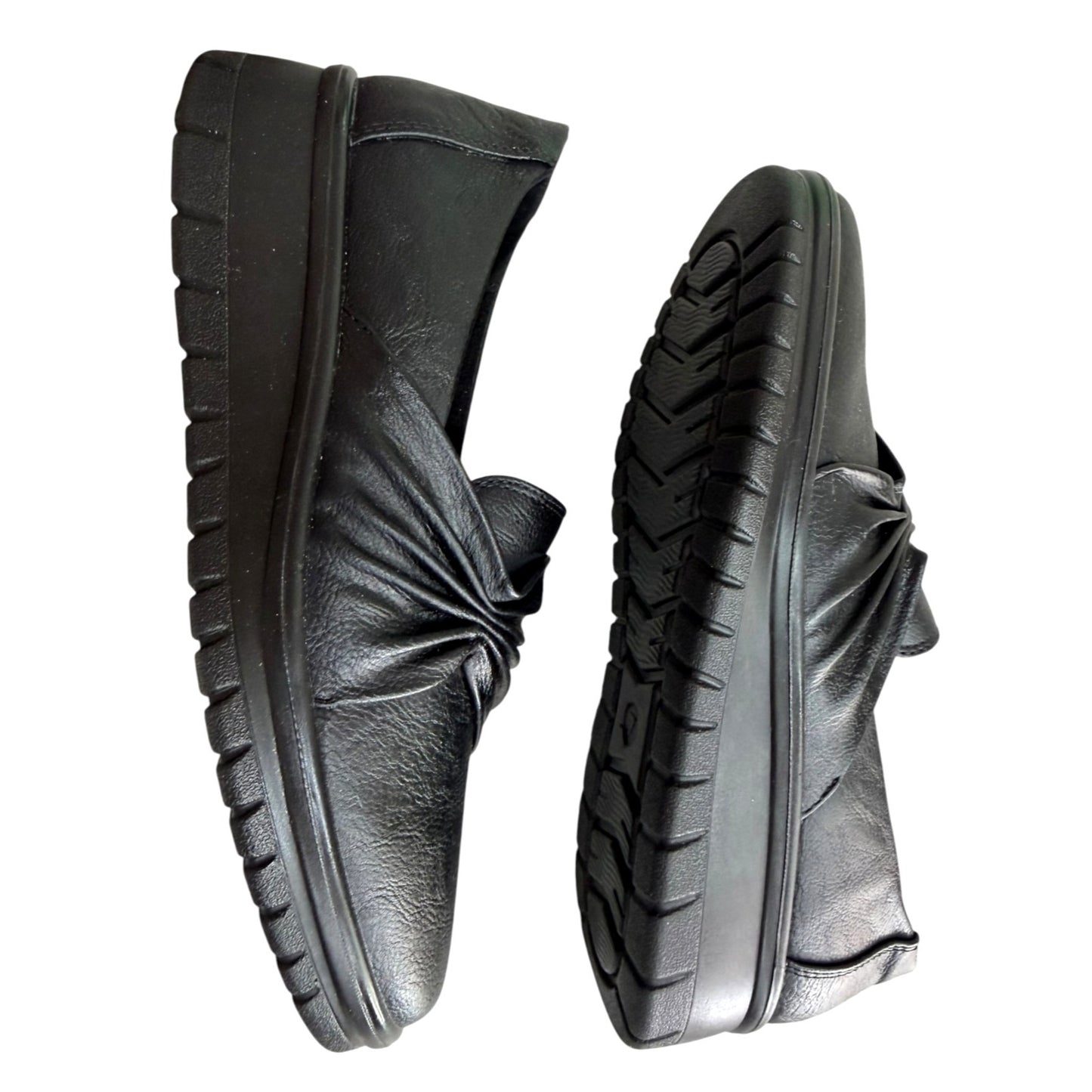 Easy Street Comfort Wave Women's Black Slip-On Shoes