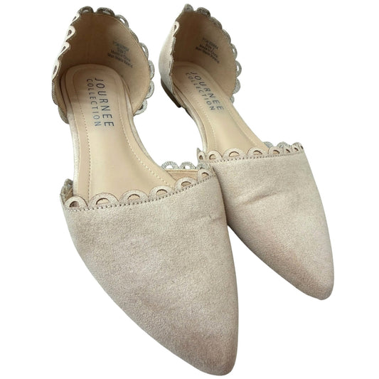 Journee Collection Beige Scalloped Flats Size 7