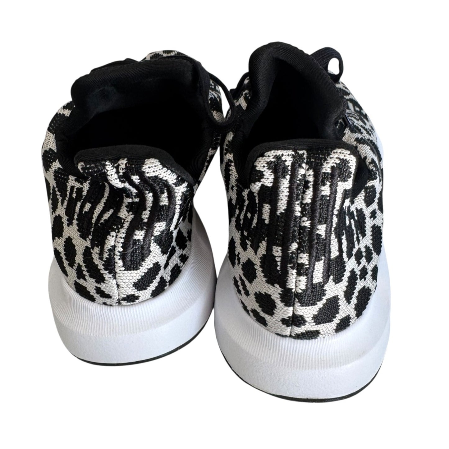 Adidas Womens Swift Run Shoes Leopard Print Size 8 NWT