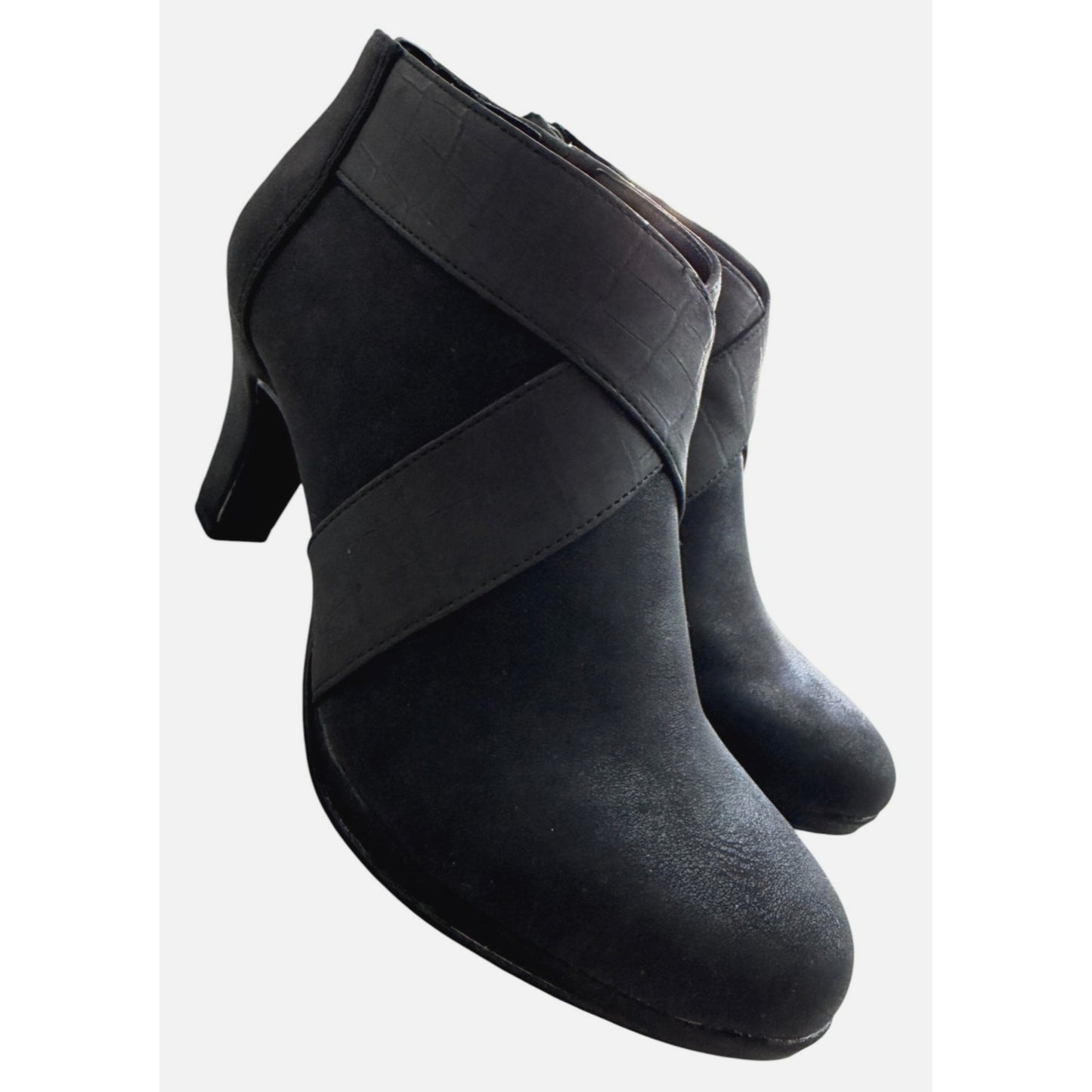 Easy Street Women's Black Faux Suede & Croc Print Ankle Booties Size 7.5M NWOB