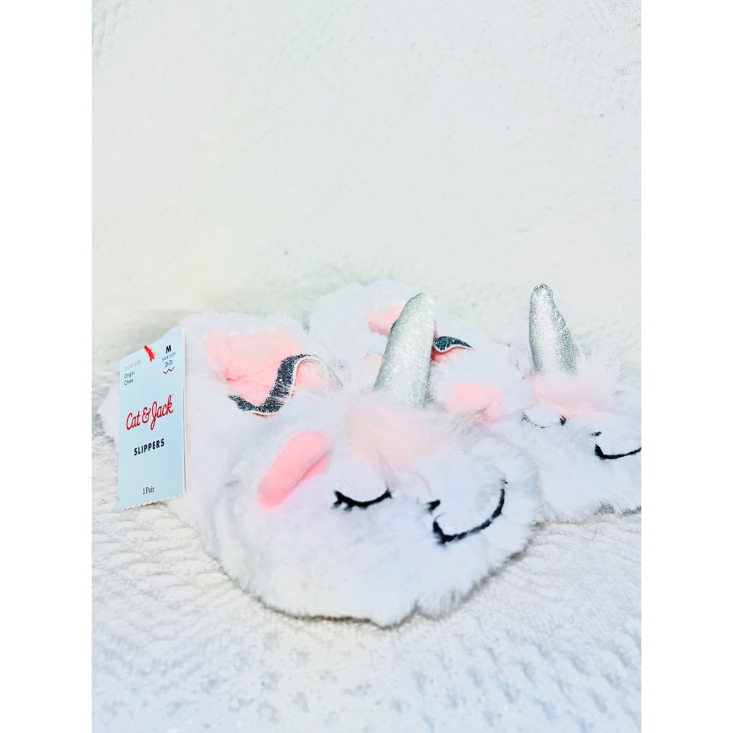 Toddler Girls Cat & Jack Unicorn Slippers M (2T-3T) NWOT