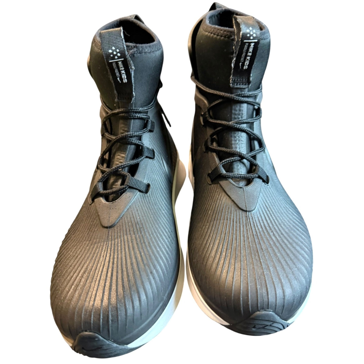 Nike Binzie Youth Boots Size 6 NWOT