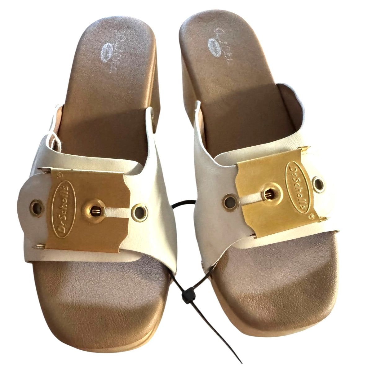 Dr. Scholls Women's Size 7 Leather Sandals With Gold Buckle & Platform Sole