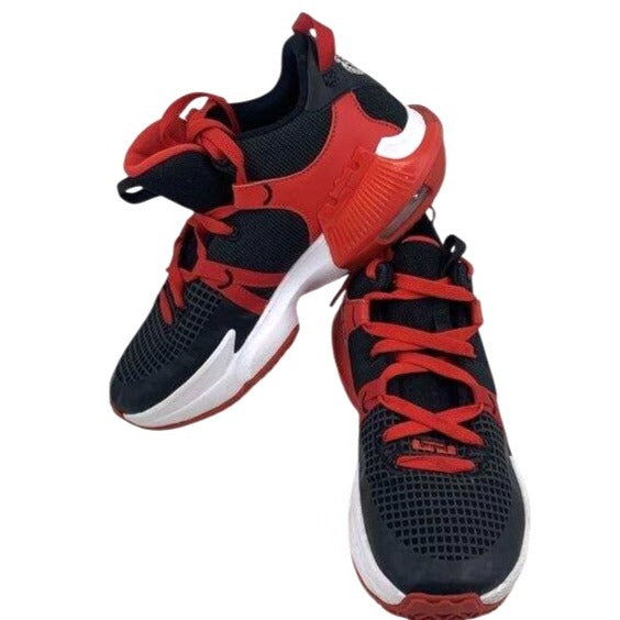 Nike LeBron Witness 7 GS Bred Basketball Shoes Size 6Y