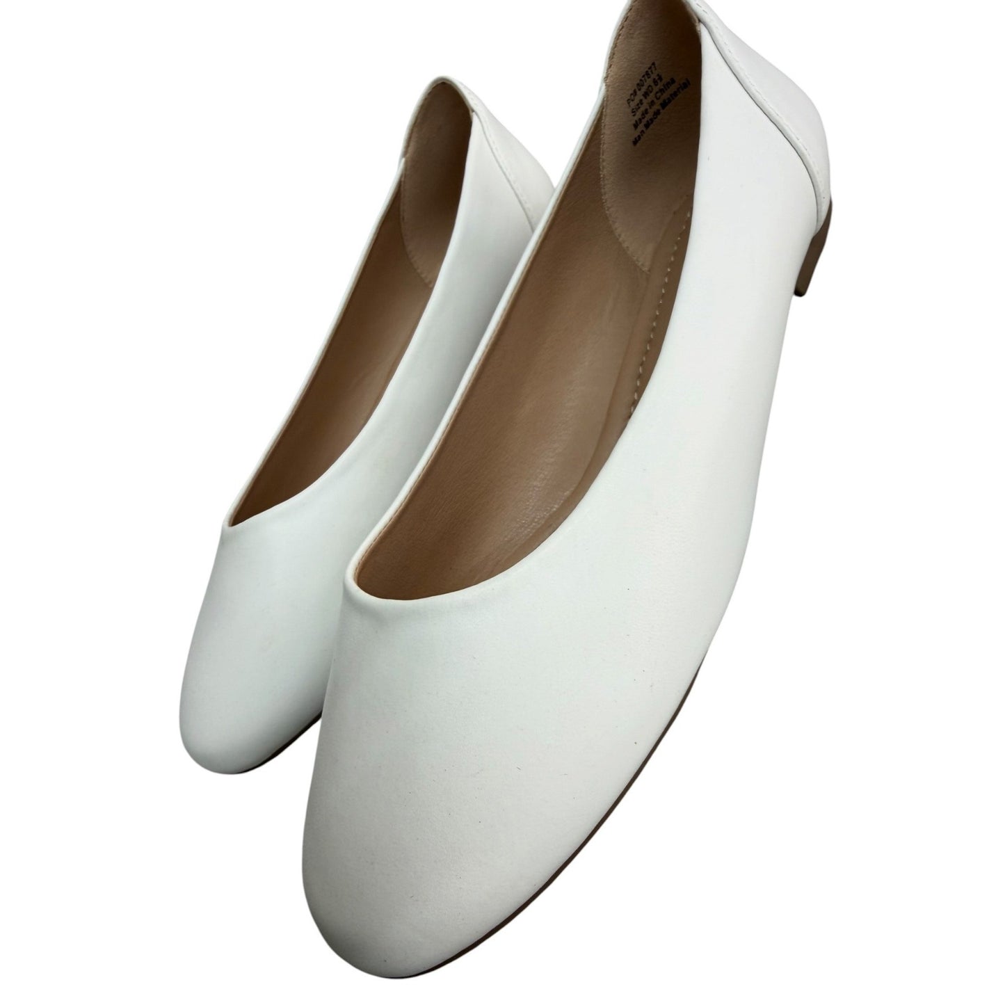 White Journee Collection Ballet Flats Size 6.5