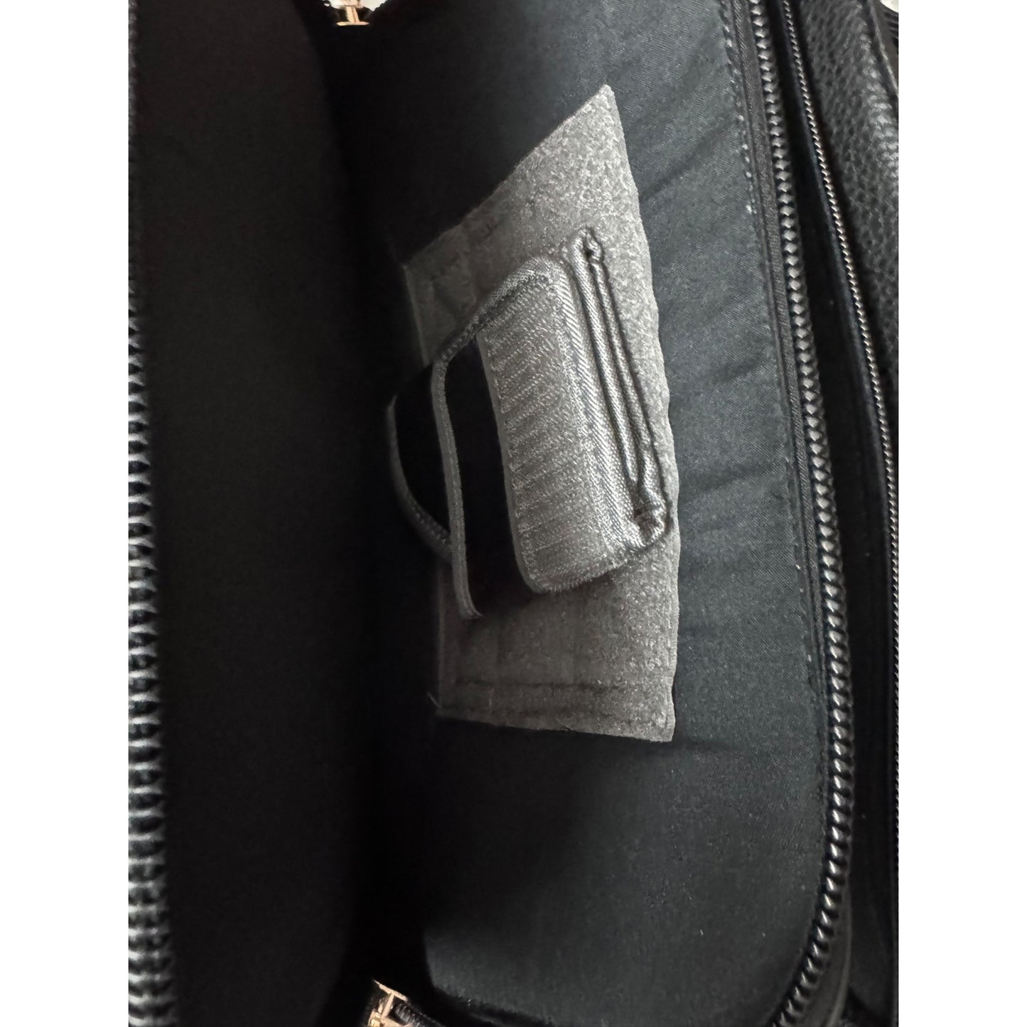 Cameleon Concealed Carry Handbag Purse Bella Donna Black With Multiple Compartments NWT