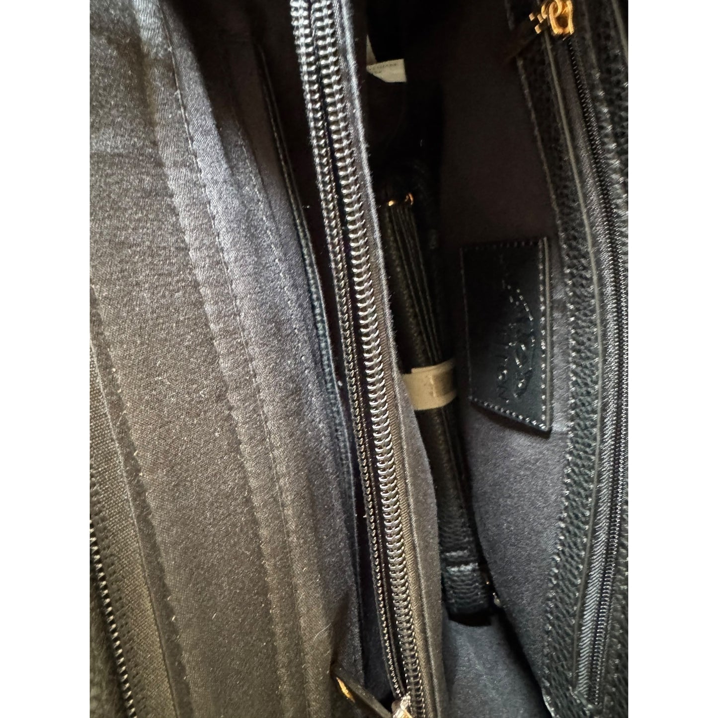 Cameleon Concealed Carry Handbag Purse Bella Donna Black With Multiple Compartments NWT