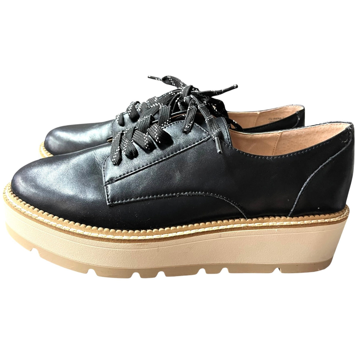 Chelsea & Violet Women's Irena Leather Platform Oxford Shoes Size 9.5M