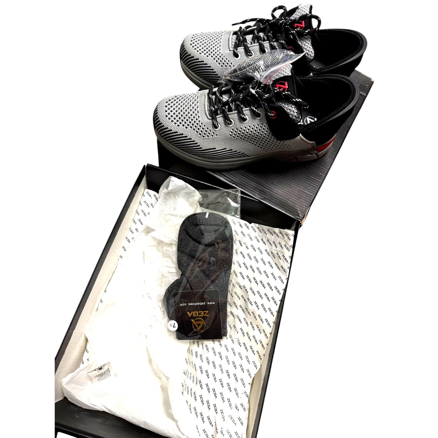 Zeba Steel Onyx Medium Sneakers Grey & Black Mens Size 7.5