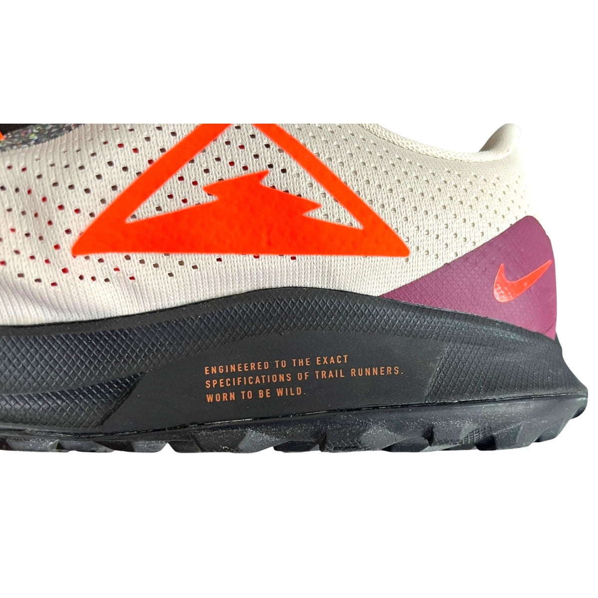Nike Air Zoom Pegasus 36 Trail Light Orewood Crimson Women's Size 8.5