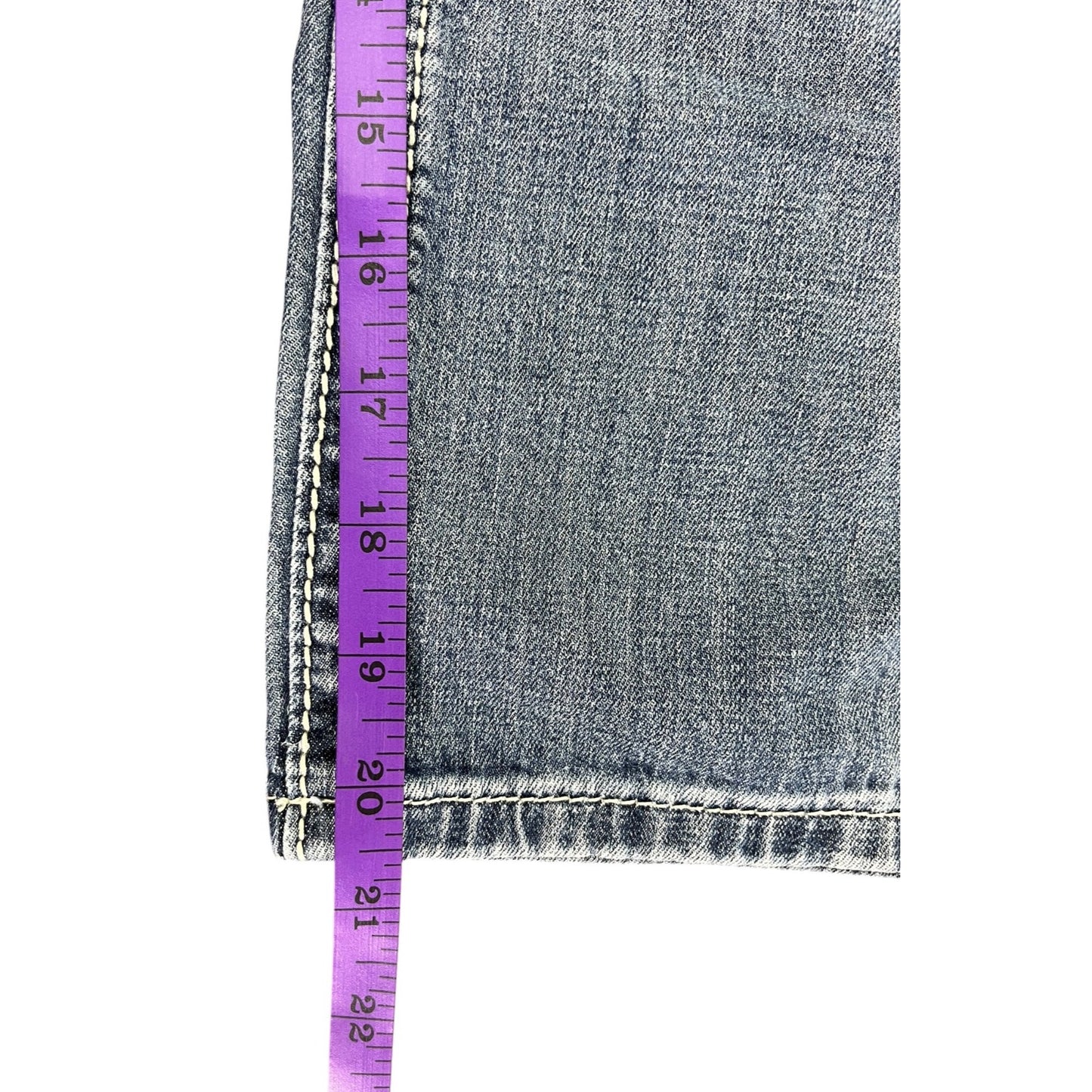 Miss Me Women's Size 26 Capris