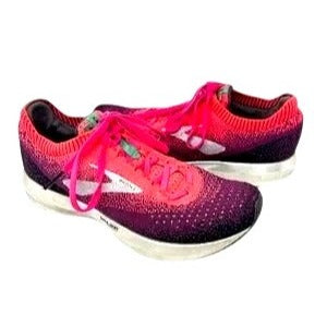 Brooks Levitate 2 pink knit running shoes Size 11.5