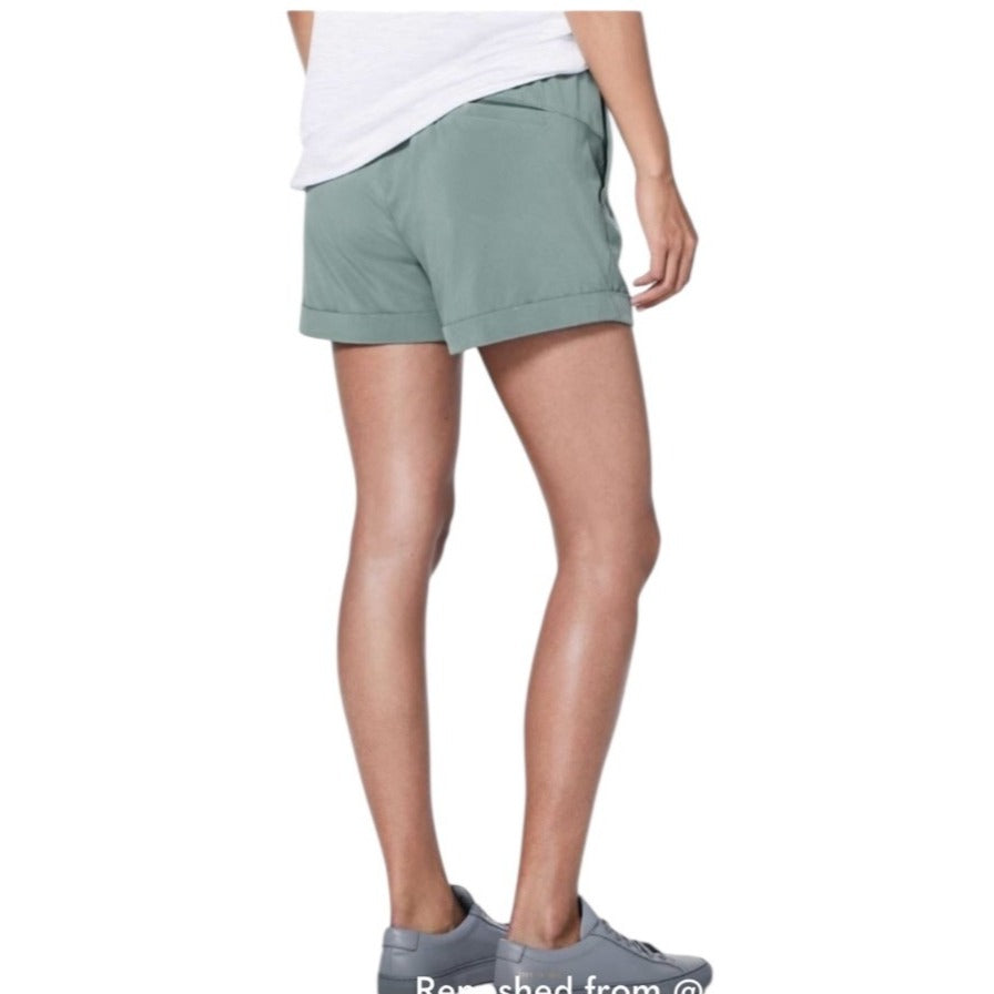 Lululemon Spring Break Away Short 3" Juniper Women's Size 4