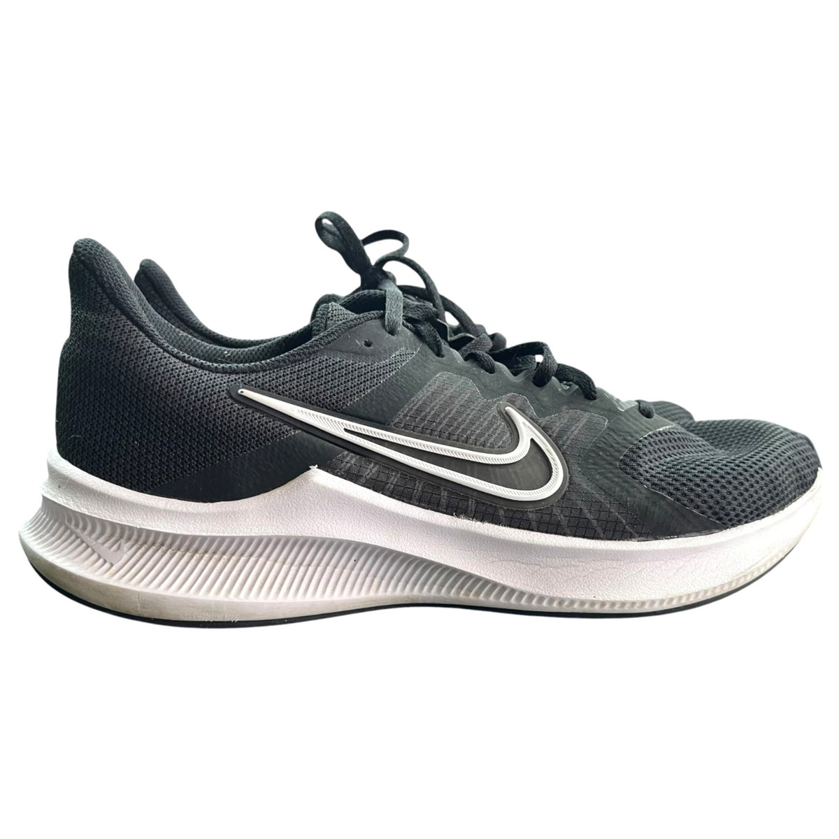 Nike Downshifter 11 Men's Running Shoes SZ 9.5