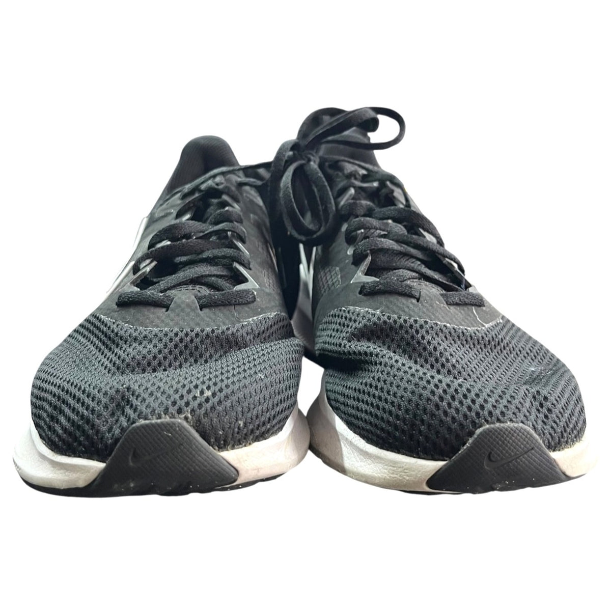 Nike Downshifter 11 Men's Running Shoes SZ 9.5