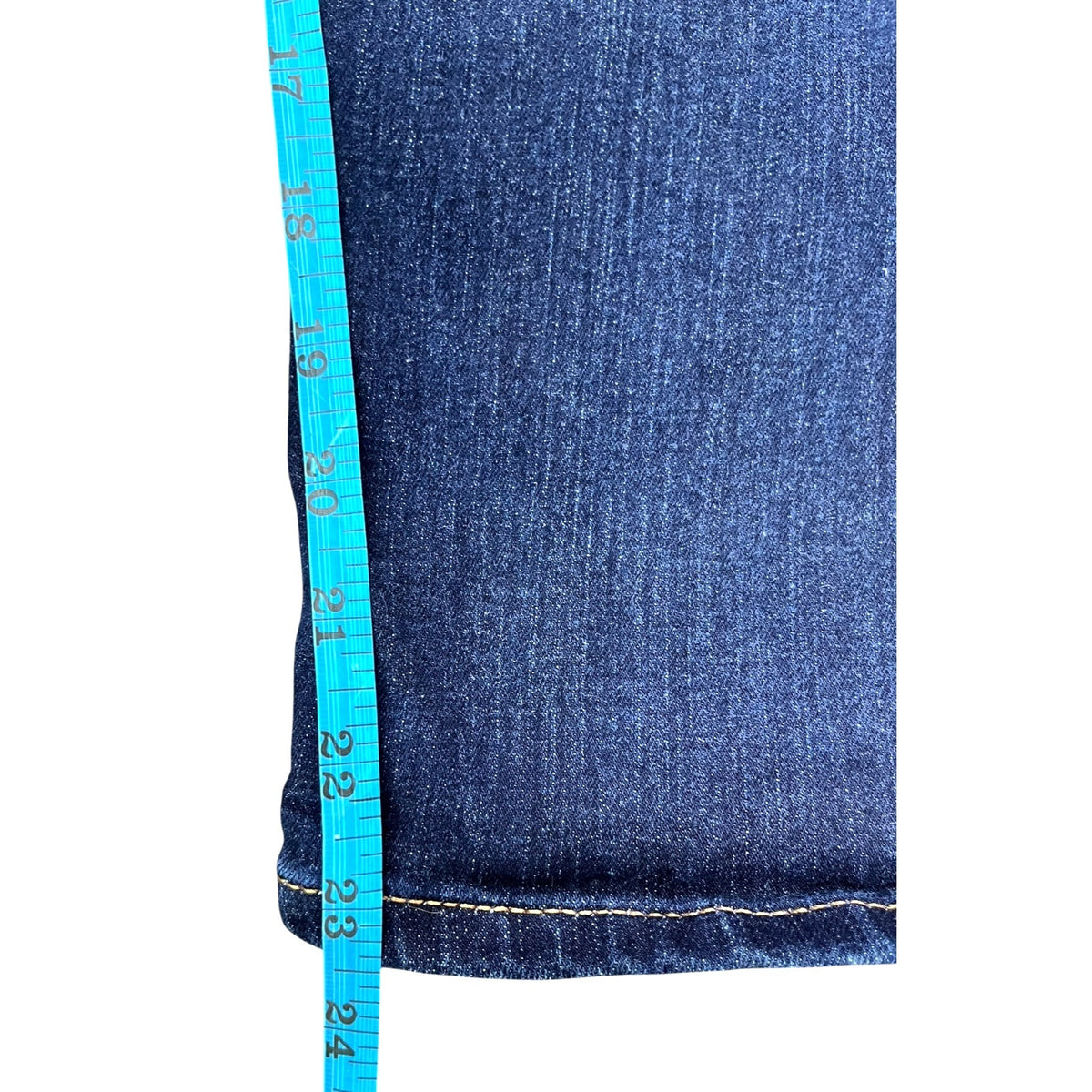 Tommy Hilfiger Women's Crop Jeans Size 10