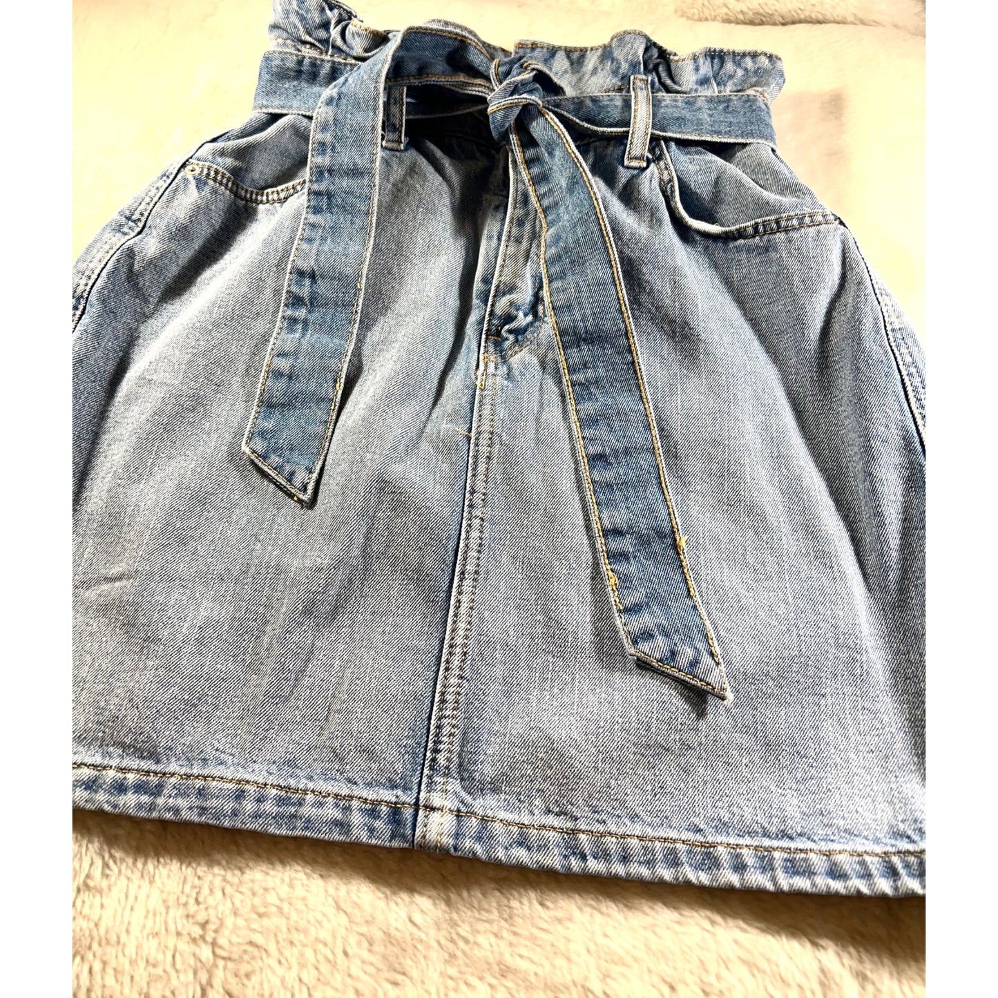 H&M Divided Women's Paperbag Denim Skirt With Tie Belt & Pockets Size 4