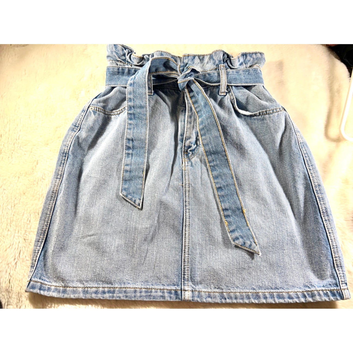 H&M Divided Women's Paperbag Denim Skirt With Tie Belt & Pockets Size 4