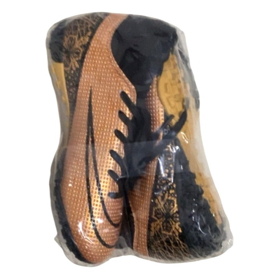 Soccer Cleats Gold Black Men’s Size 11 US NEW