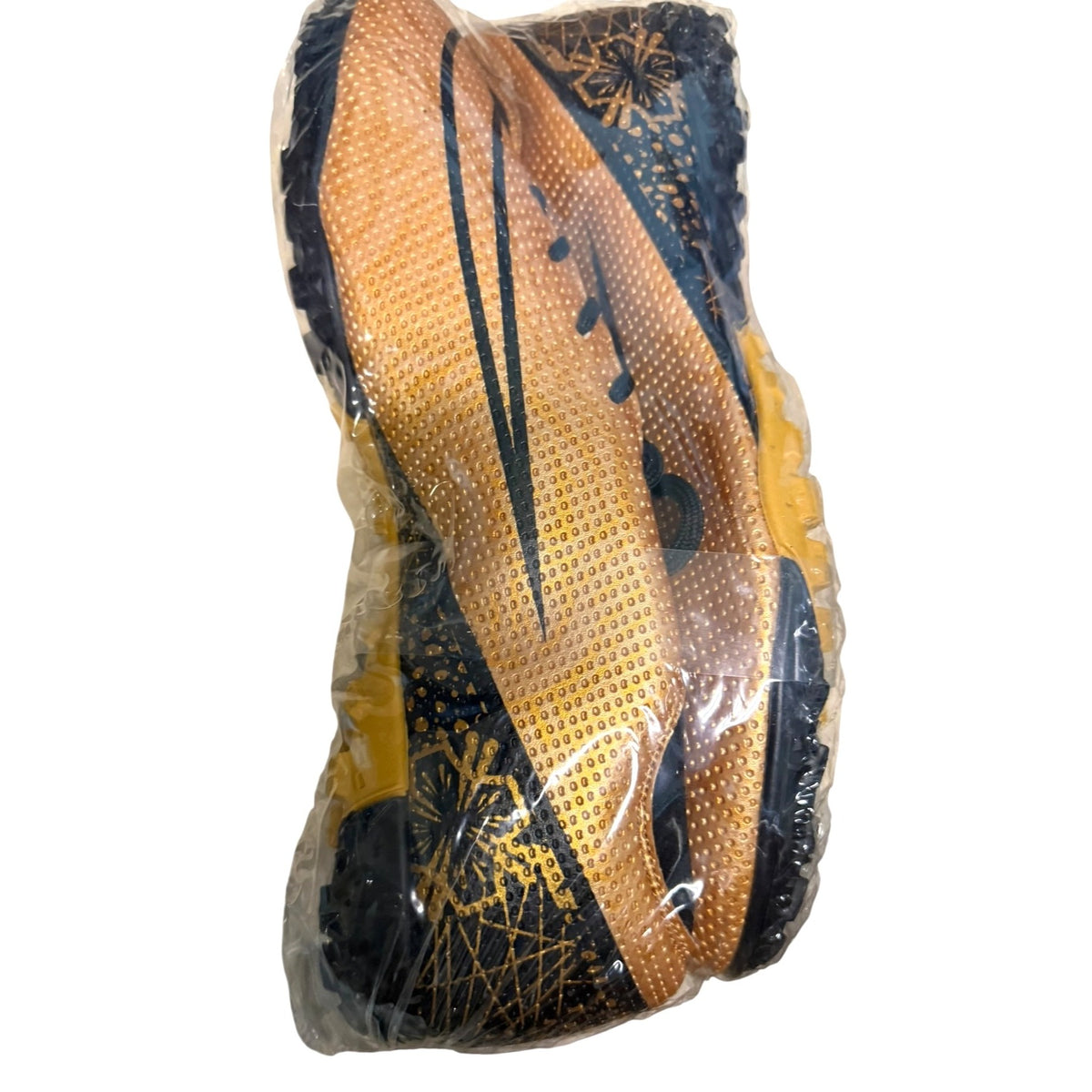 Soccer Cleats Gold Black Men’s Size 11 US NEW