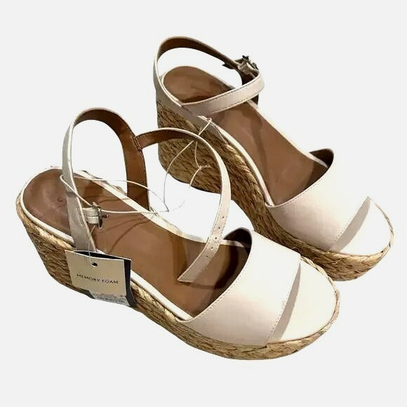Universal Thread Women’s White ALISHA Wedge Sandal Size 8